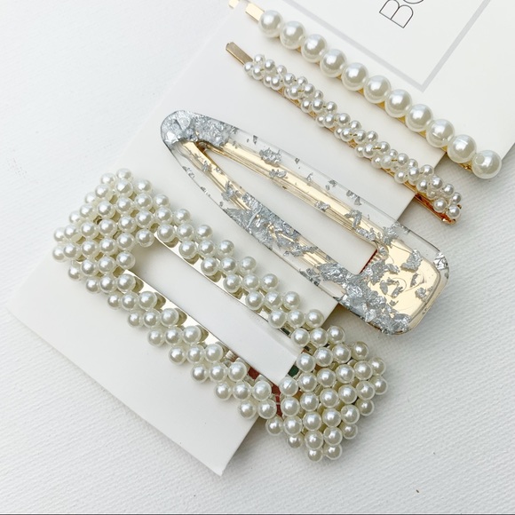 PRETTY 4 Faux Pearl Hair Clip Set - Picture 4 of 5